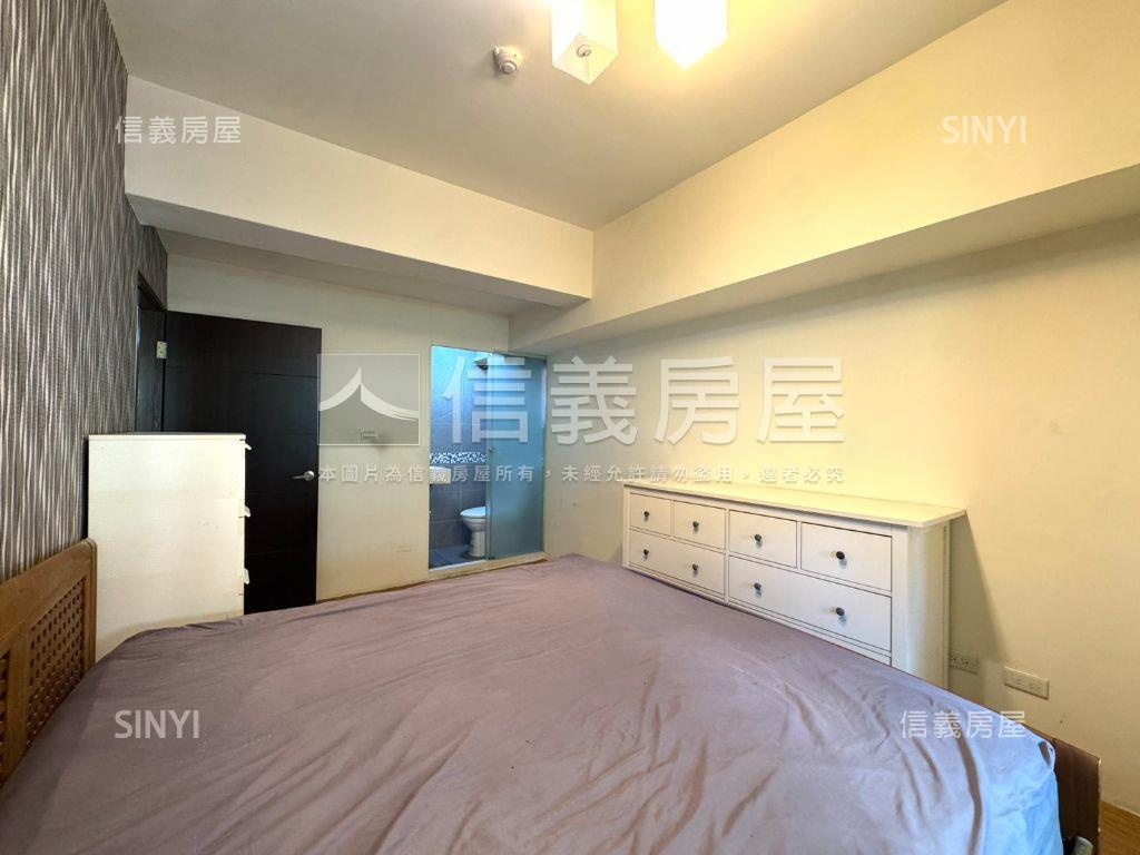 冠德後棟三房坡平車位房屋室內格局與周邊環境