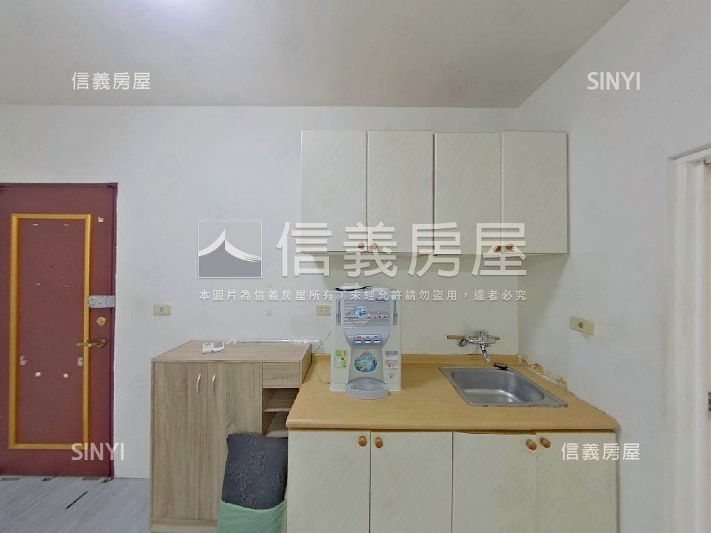 昌益小雅市區獨立陽台套房房屋室內格局與周邊環境
