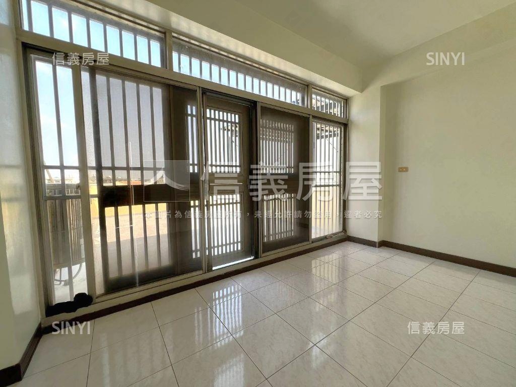 前後臨路優質孝親透天房屋室內格局與周邊環境
