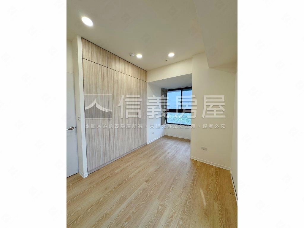 筑丰陽陽三房車位房屋室內格局與周邊環境