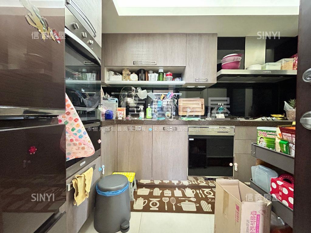 威尼斯朝南漂亮視野房屋室內格局與周邊環境