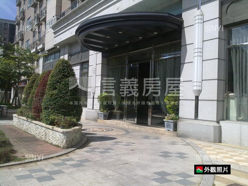 凡爾賽花園４房平面車位房屋室內格局與周邊環境