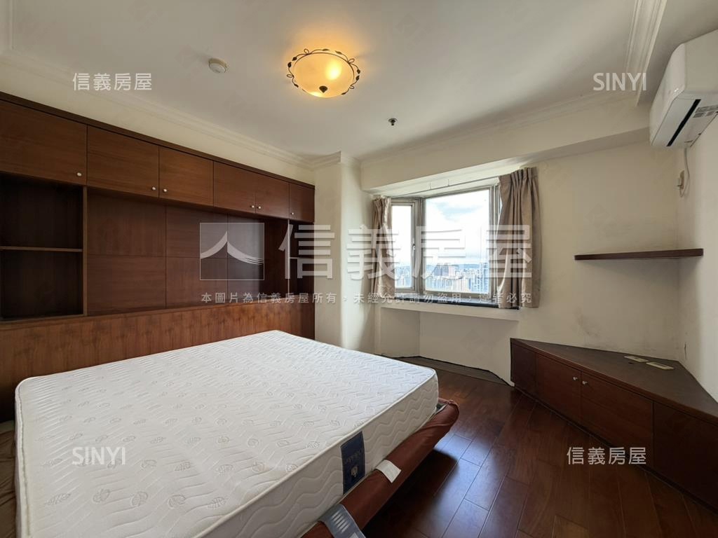 有一間冠桃園讚讚兩房房屋室內格局與周邊環境