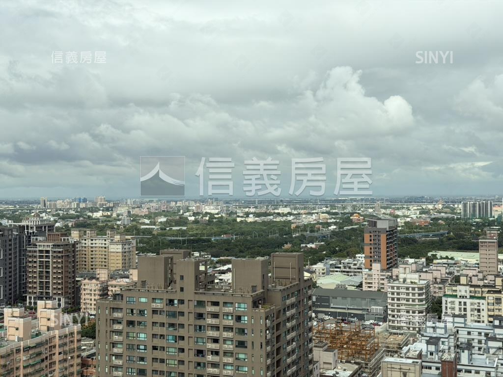 有一間冠桃園讚讚兩房房屋室內格局與周邊環境