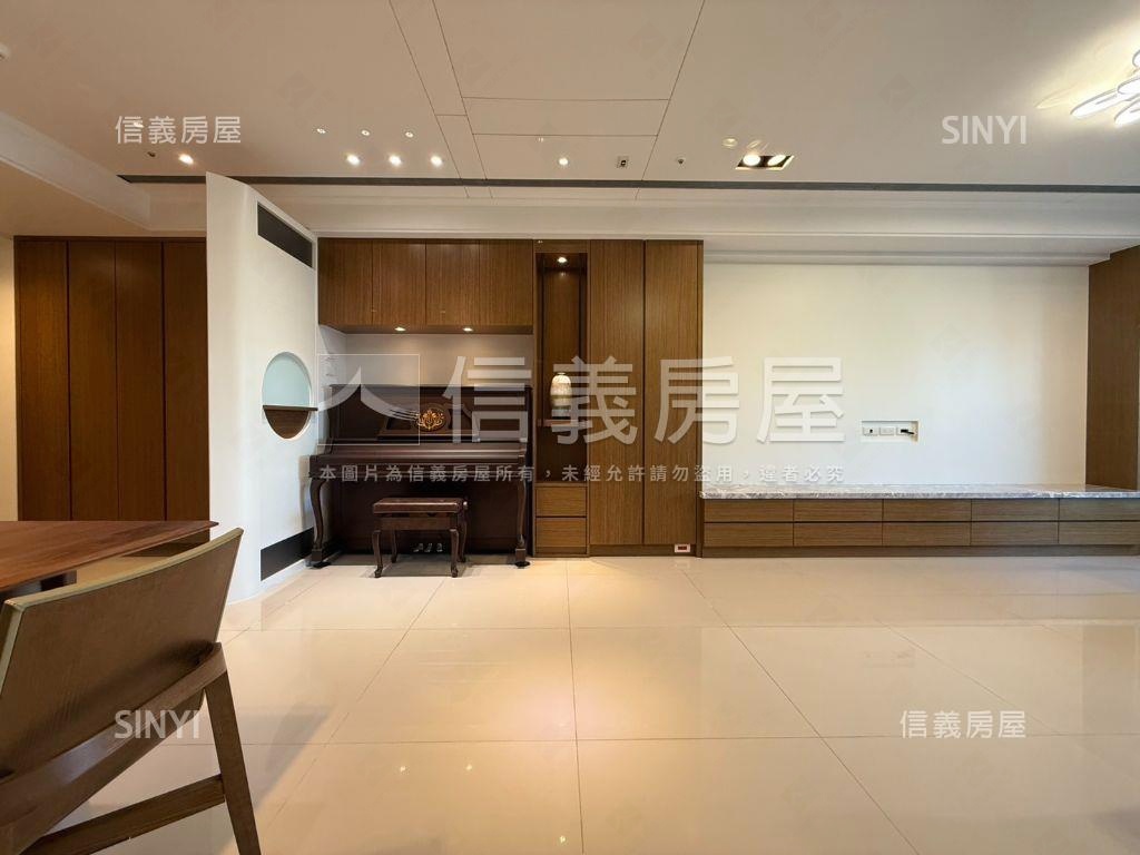 東方文華面學校朝東南視野房屋室內格局與周邊環境