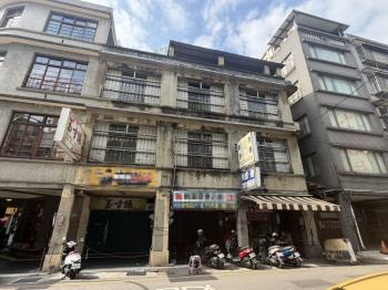 中央路雙店面透天