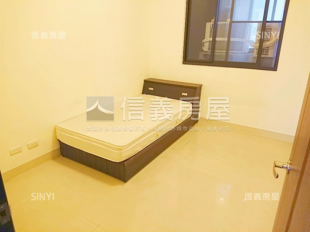 雲端面河岸視野戶房屋室內格局與周邊環境