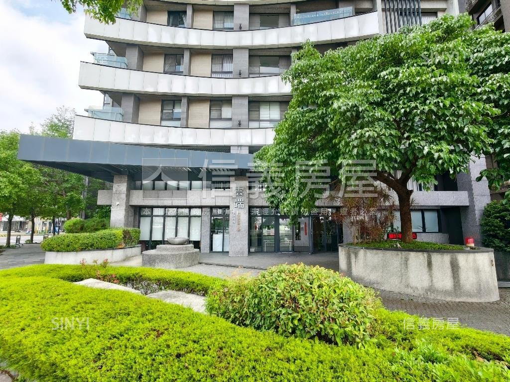 雲端面河岸視野戶房屋室內格局與周邊環境