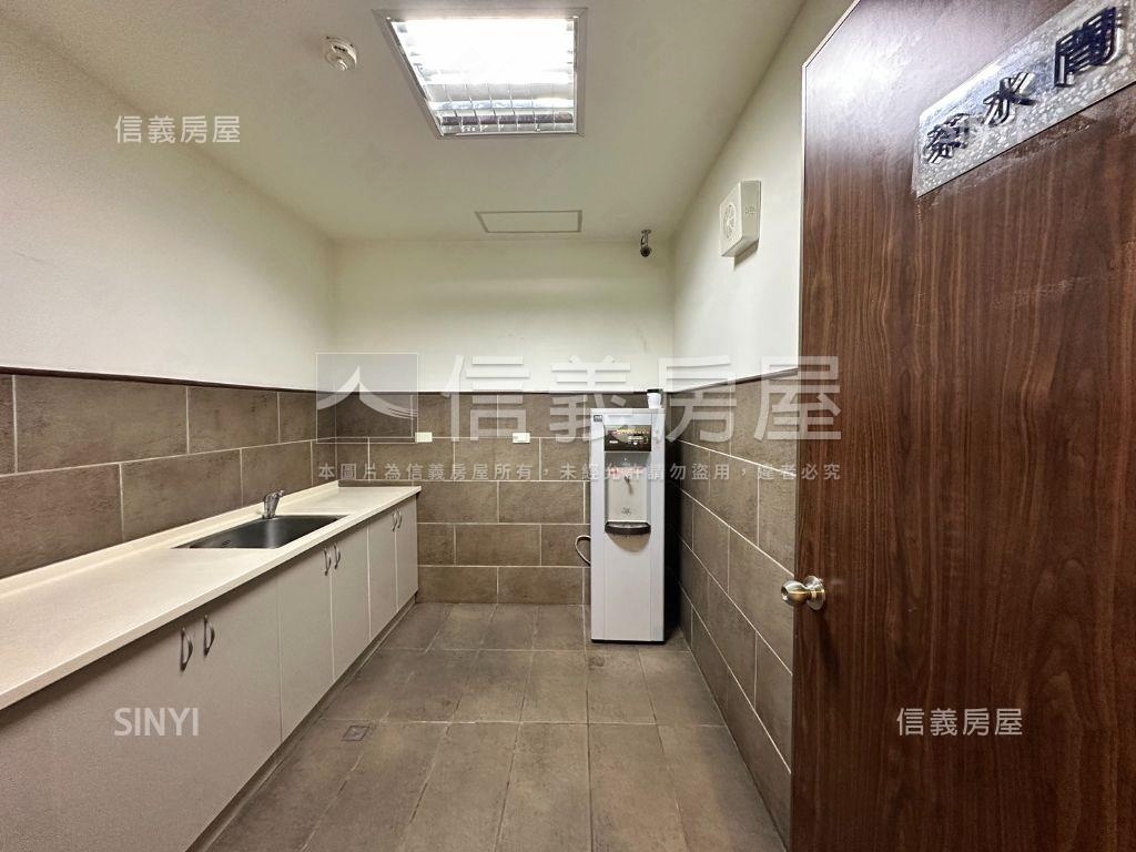 世紀登豐辦公好空間房屋室內格局與周邊環境