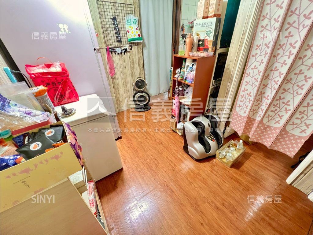 大雅三房附Ｂ１平面車位房屋室內格局與周邊環境