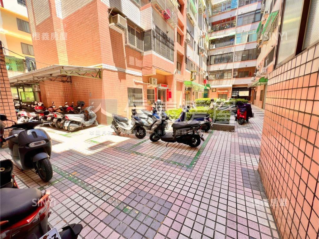 大雅三房附Ｂ１平面車位房屋室內格局與周邊環境