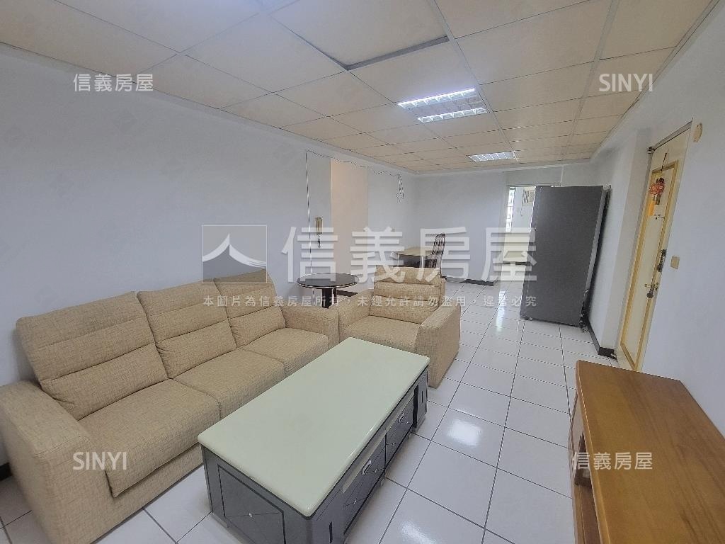 東區低總價✦四房車位房屋室內格局與周邊環境