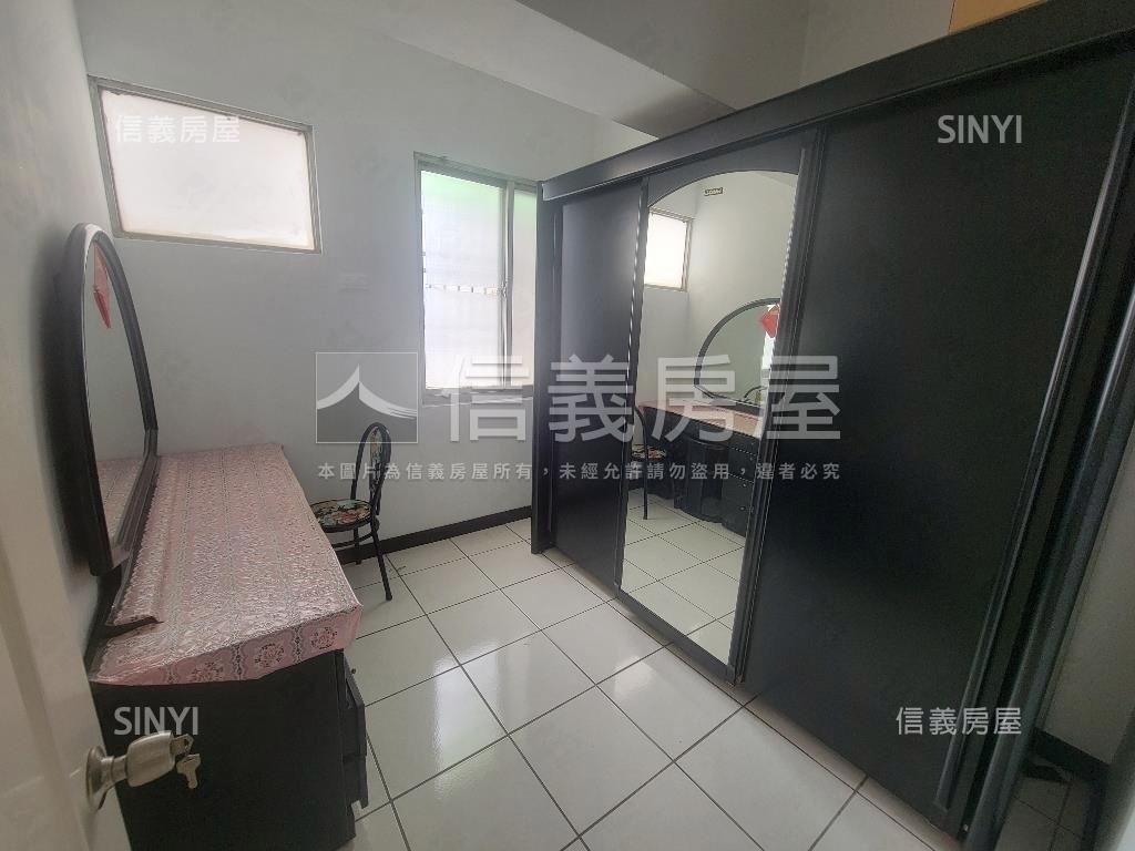 東區低總價✦四房車位房屋室內格局與周邊環境