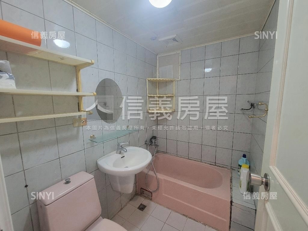 東區低總價✦四房車位房屋室內格局與周邊環境