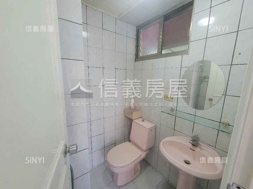 東區低總價✦四房車位房屋室內格局與周邊環境