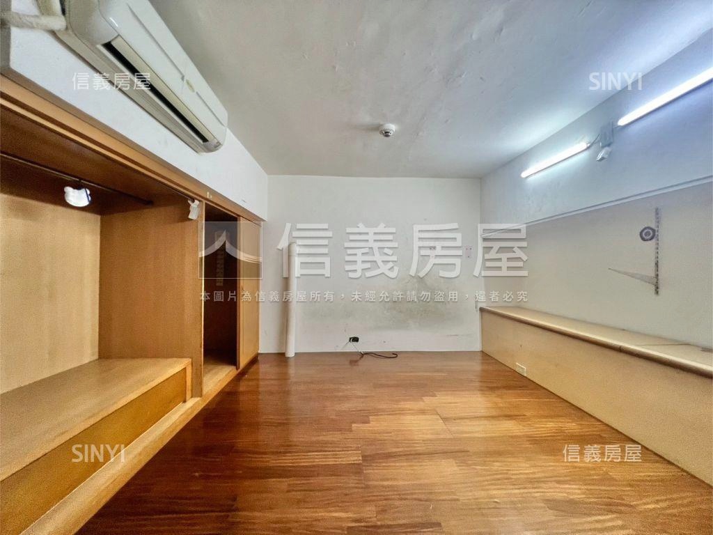 稀有釋出萬世豪景空間房屋室內格局與周邊環境