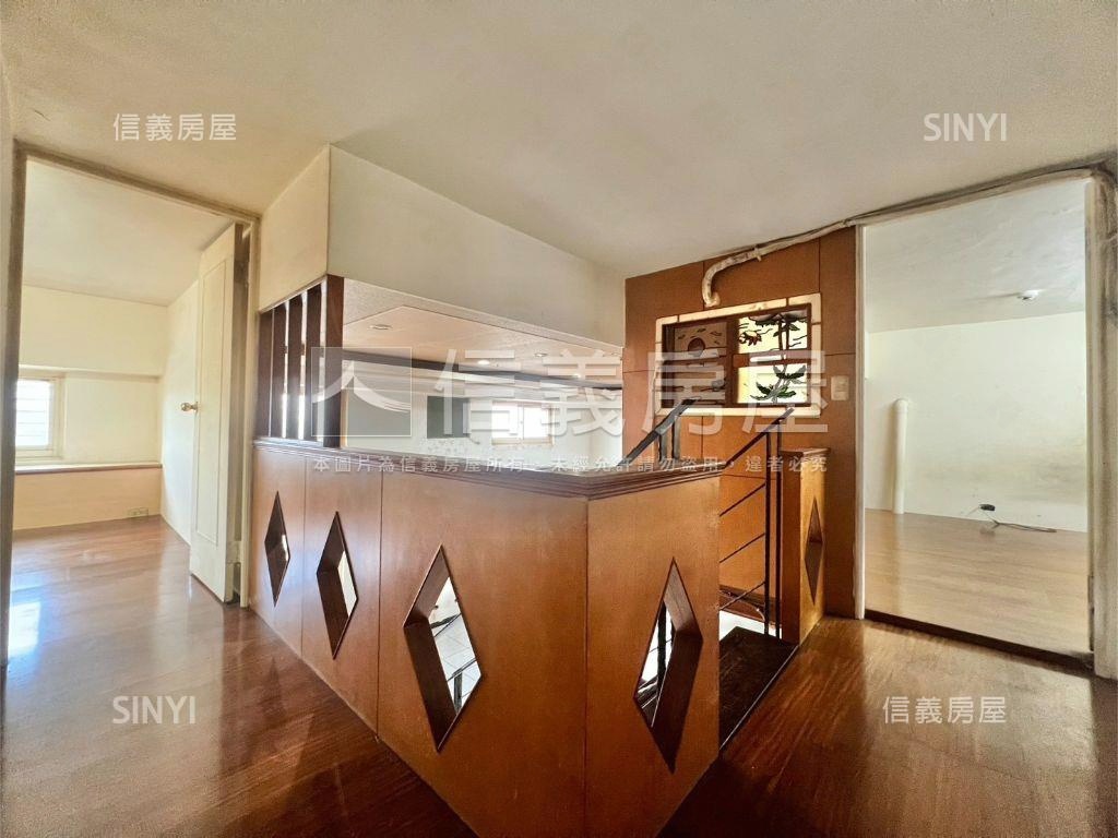 稀有釋出萬世豪景空間房屋室內格局與周邊環境