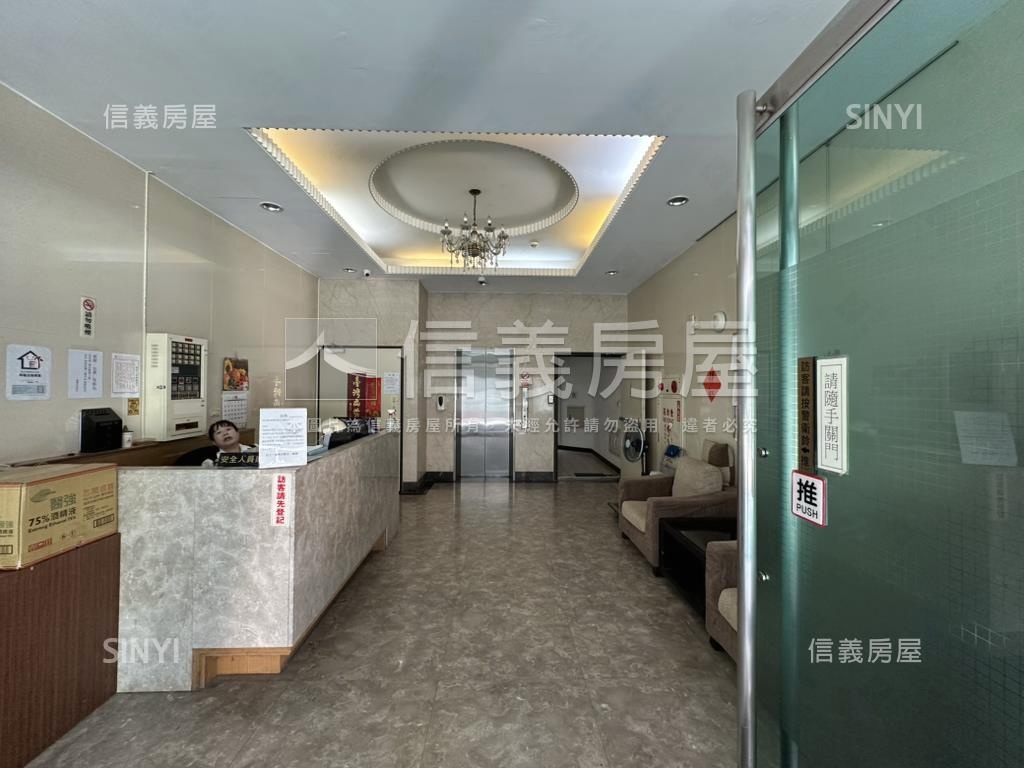 冠堤晶華精妝美居房屋室內格局與周邊環境