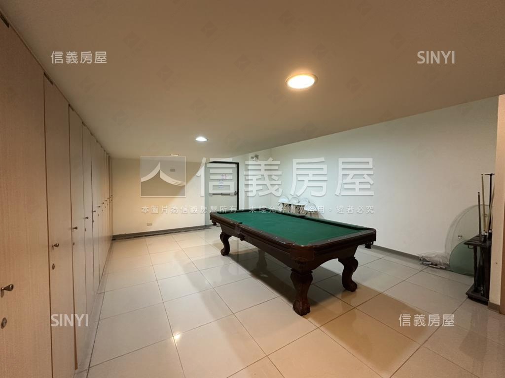 冠堤晶華精妝美居房屋室內格局與周邊環境