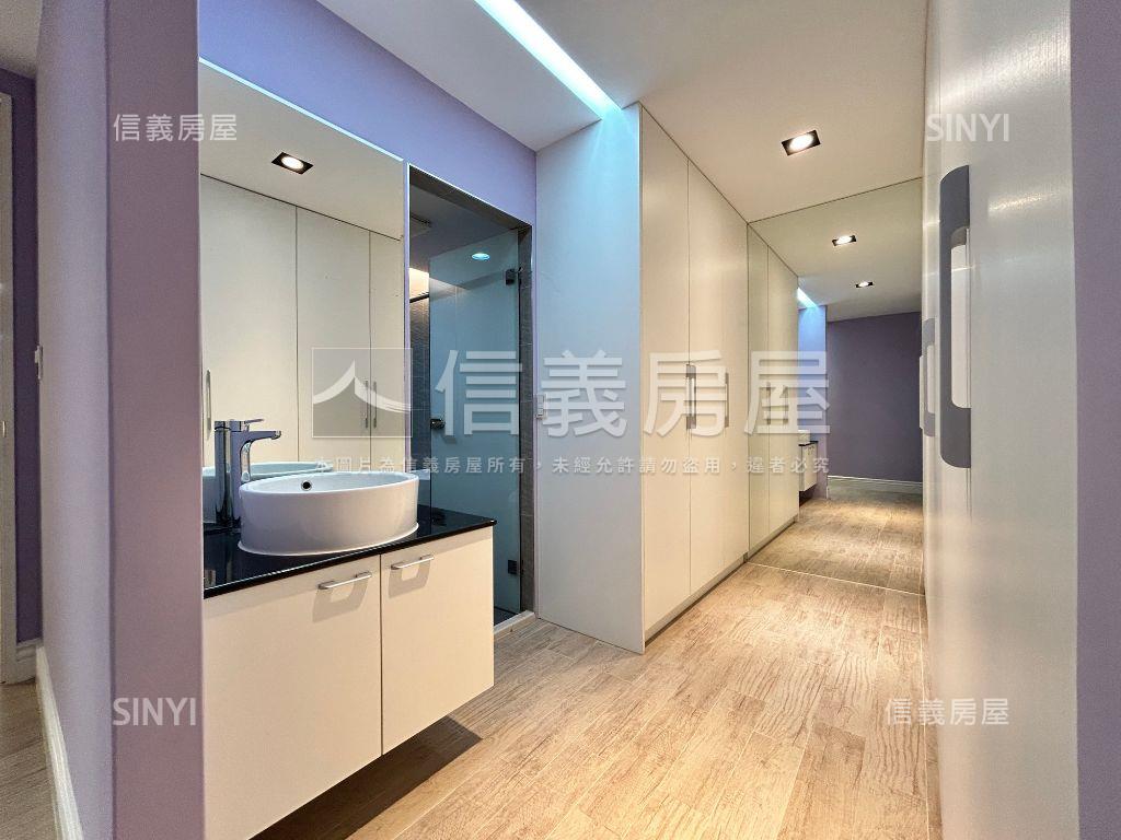 南屯全新整理黃金透店房屋室內格局與周邊環境