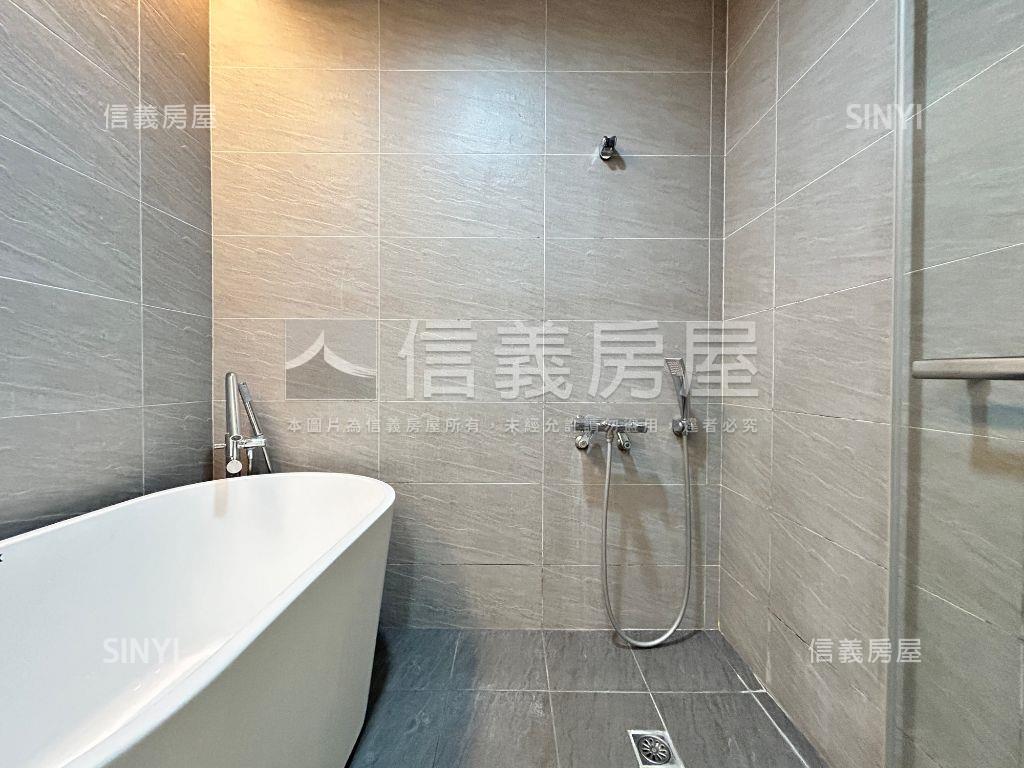 南屯全新整理黃金透店房屋室內格局與周邊環境