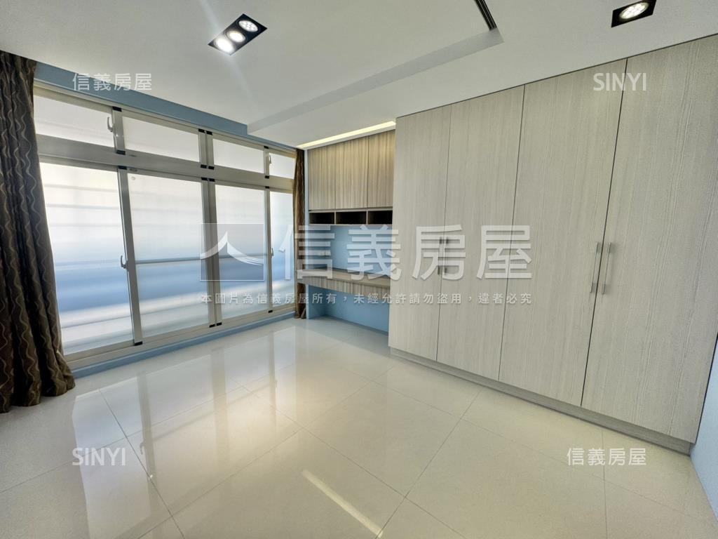 南屯全新整理黃金透店房屋室內格局與周邊環境