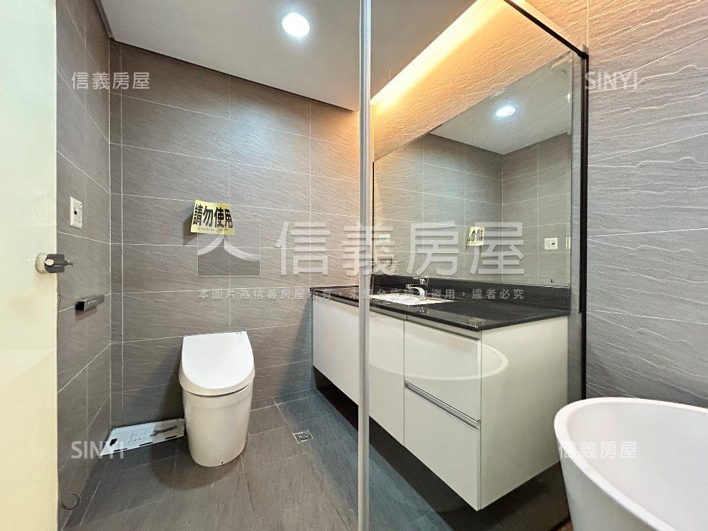 南屯全新整理黃金透店房屋室內格局與周邊環境