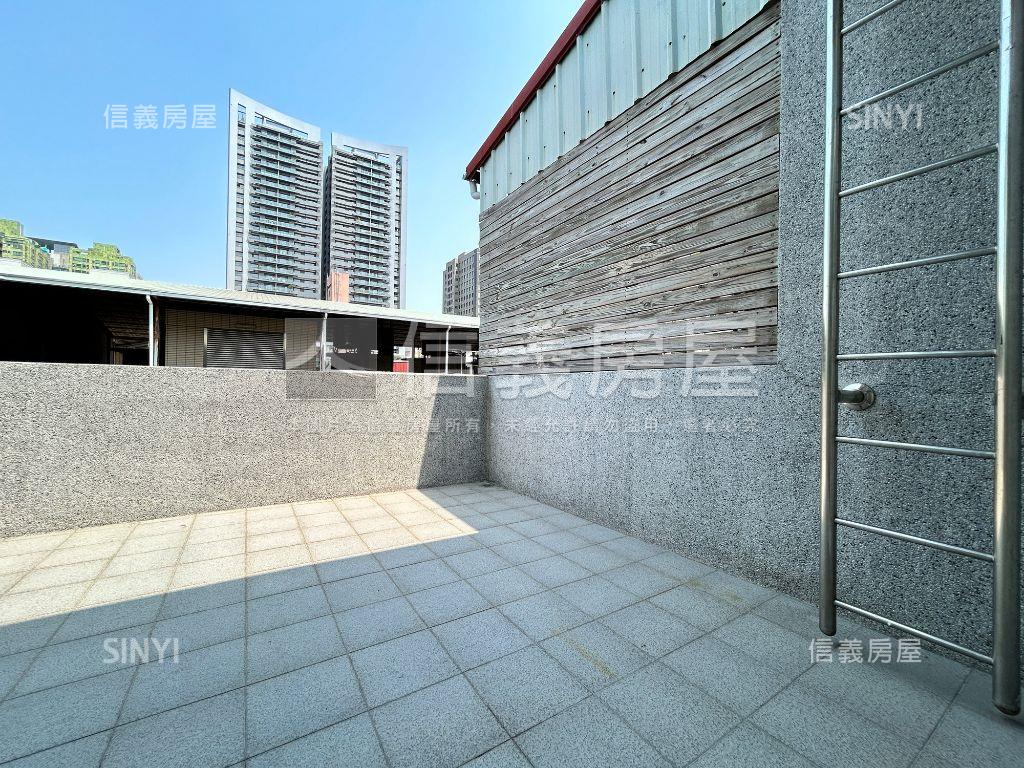 南屯全新整理黃金透店房屋室內格局與周邊環境