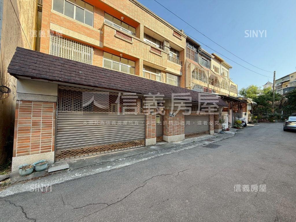 北屯。大面寬別墅房屋室內格局與周邊環境