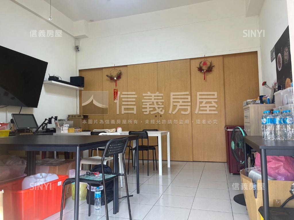 青島新城１＋２樓店住平車房屋室內格局與周邊環境