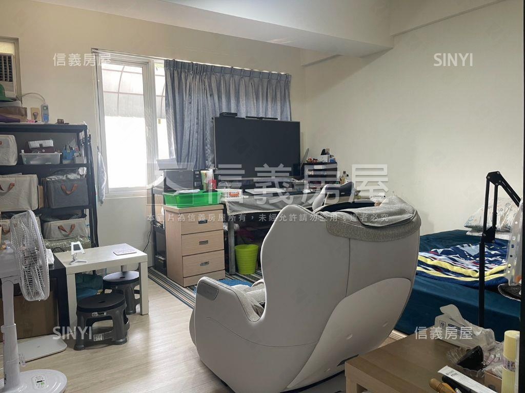 青島新城１＋２樓店住平車房屋室內格局與周邊環境