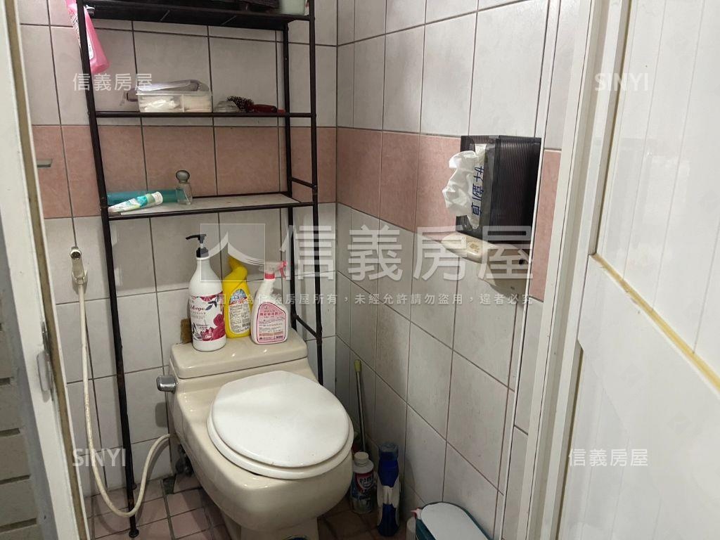 青島新城１＋２樓店住平車房屋室內格局與周邊環境