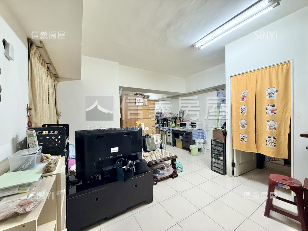 前進平實四房平車房屋室內格局與周邊環境