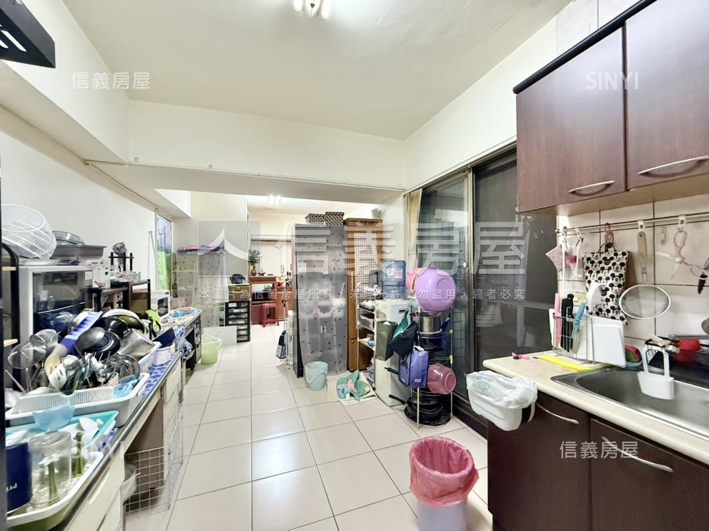 前進平實四房平車房屋室內格局與周邊環境