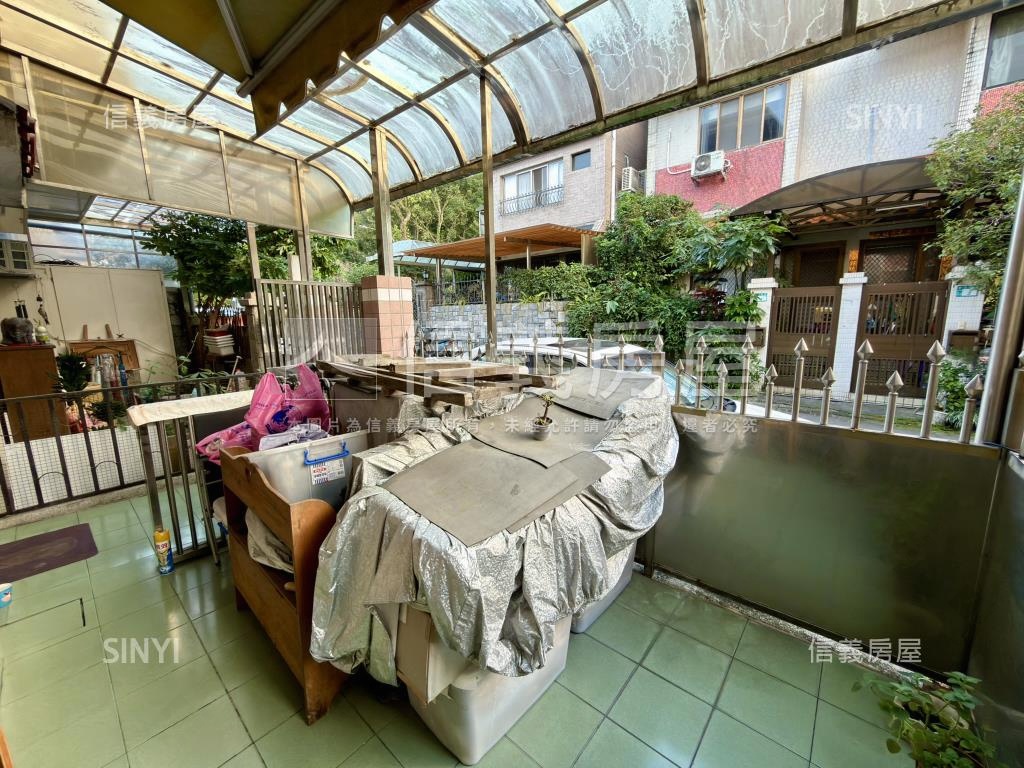 小城僑義巷寬舒適庭院透天房屋室內格局與周邊環境