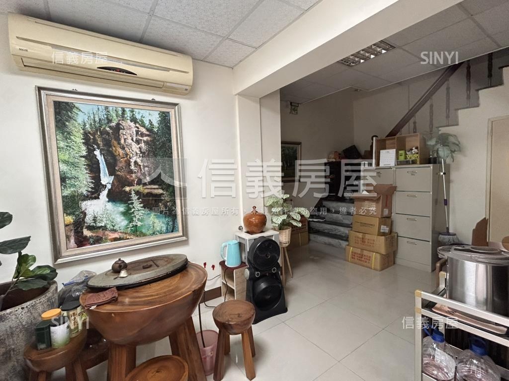 民族二路三角窗透店房屋室內格局與周邊環境