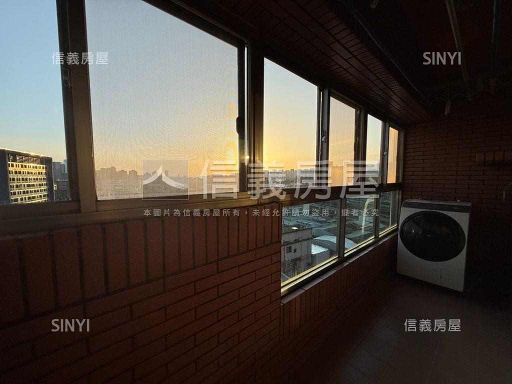 世電一房兩廳房屋室內格局與周邊環境