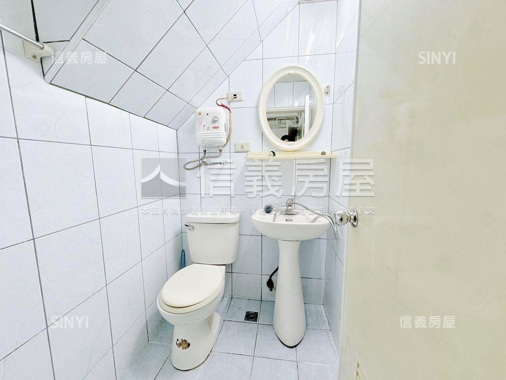 板新捷運一樓收租聚寶盆房屋室內格局與周邊環境