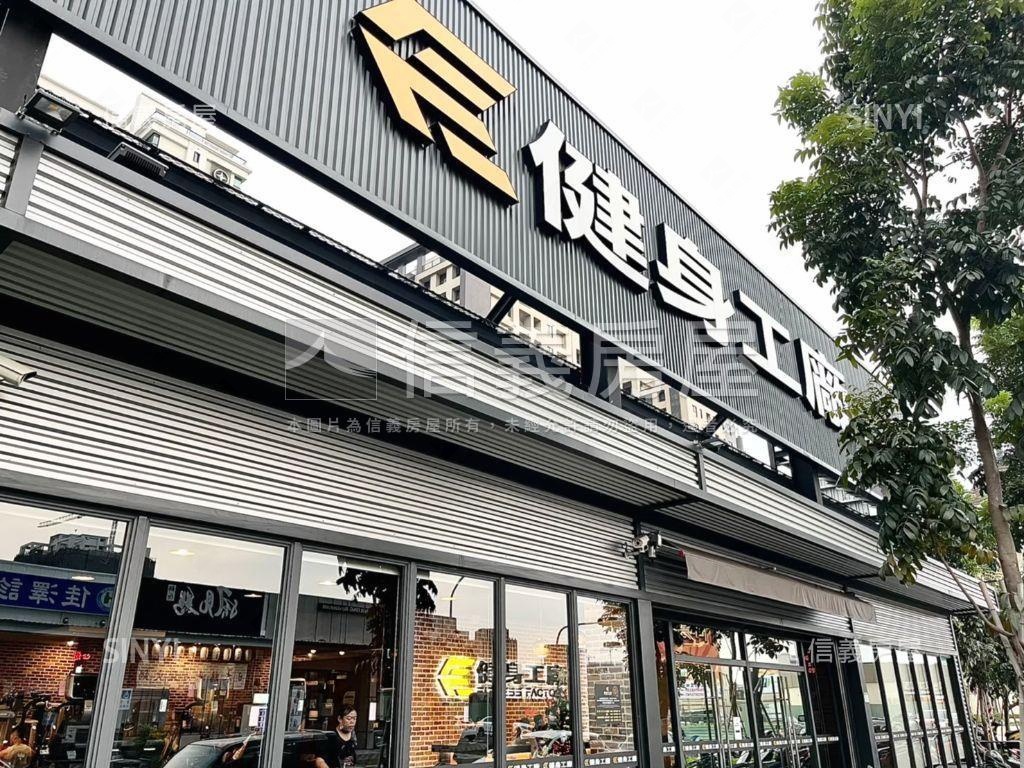 楠梓三面臨路面寬三角窗地房屋室內格局與周邊環境