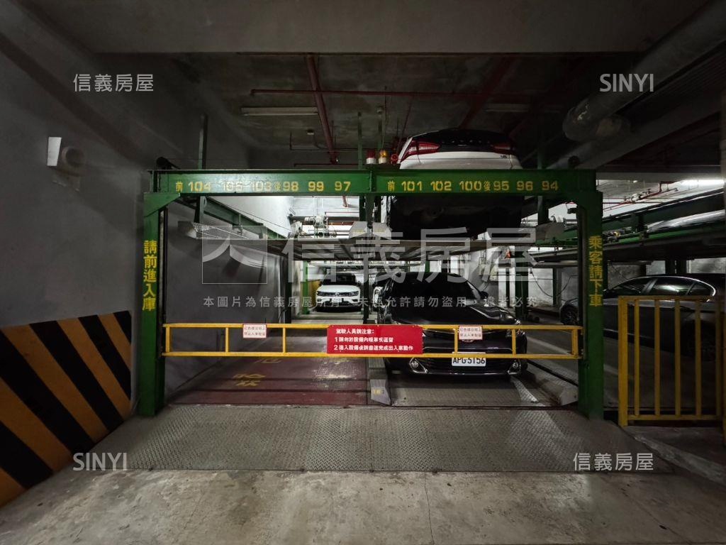 力霸曠世豪景３房車位房屋室內格局與周邊環境