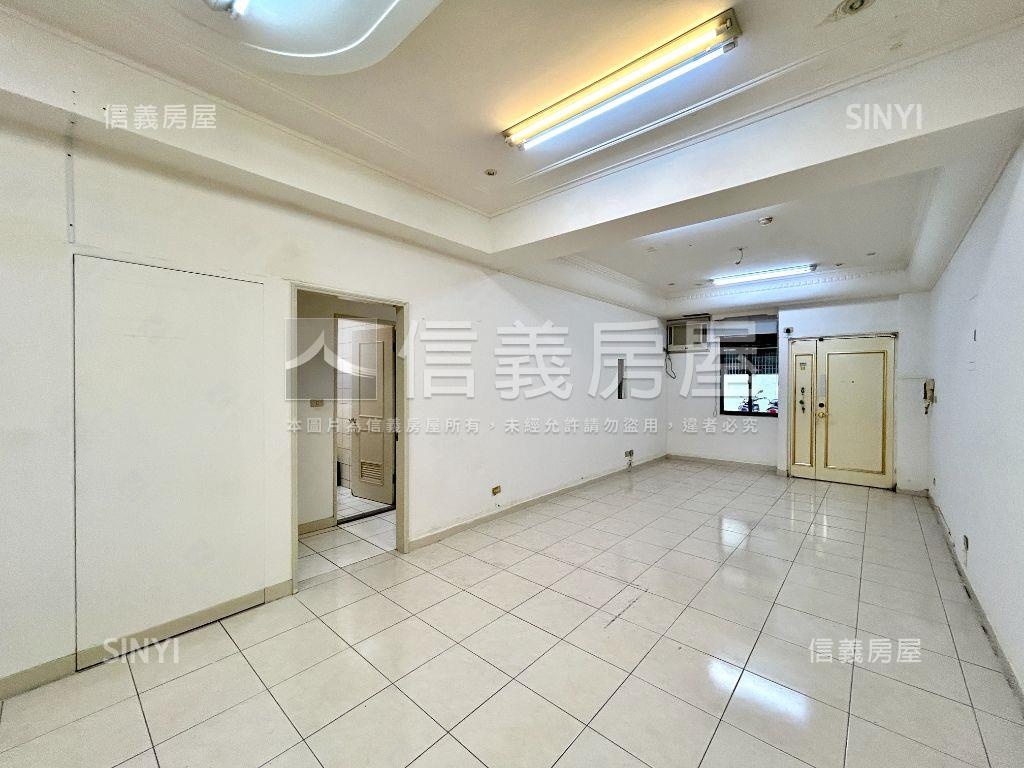 崇園典藏溫馨三房車房屋室內格局與周邊環境