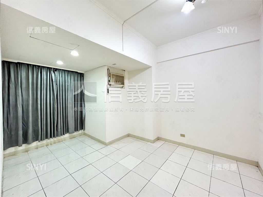 崇園典藏溫馨三房車房屋室內格局與周邊環境