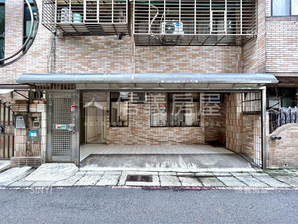 崇園典藏溫馨三房車房屋室內格局與周邊環境