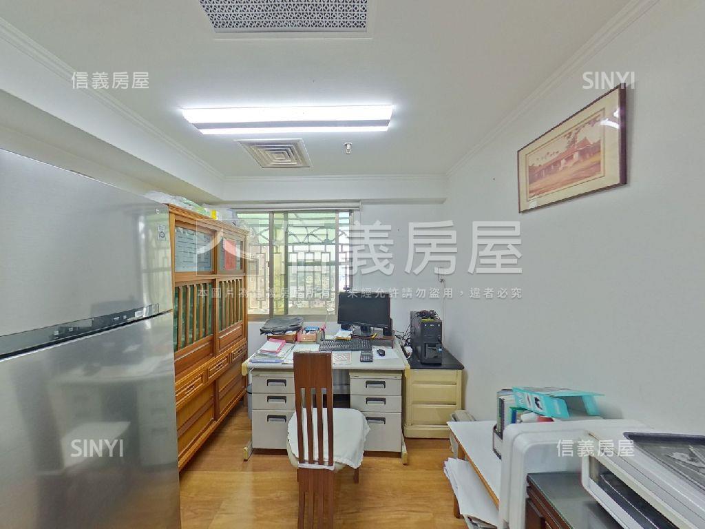 龍邦富邑高樓層三房平車房屋室內格局與周邊環境