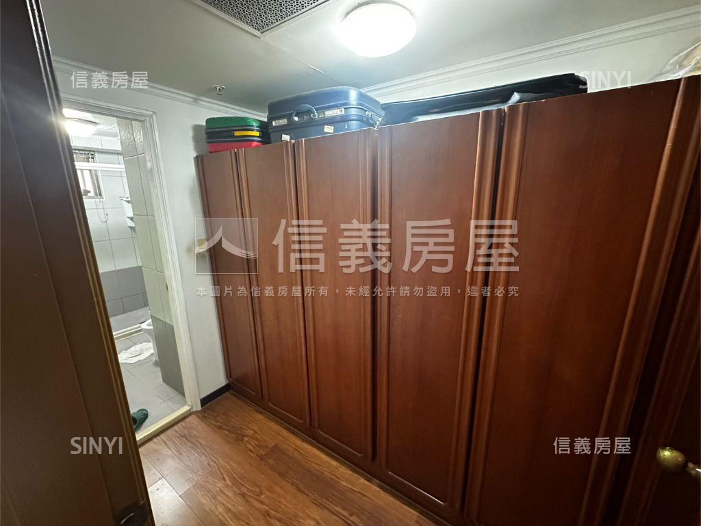 龍邦富邑高樓層三房平車房屋室內格局與周邊環境