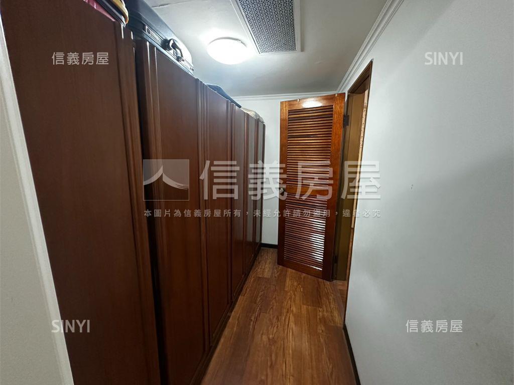 龍邦富邑高樓層三房平車房屋室內格局與周邊環境