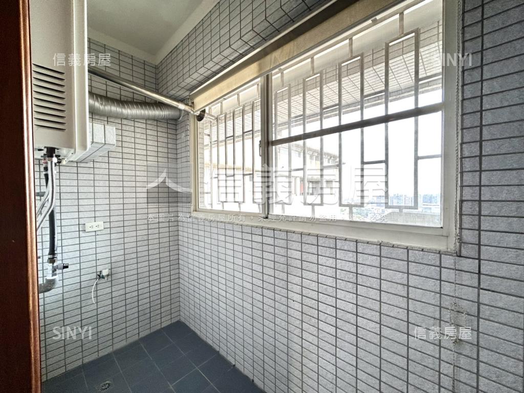 巴黎大凱旋高樓樓中樓房屋室內格局與周邊環境