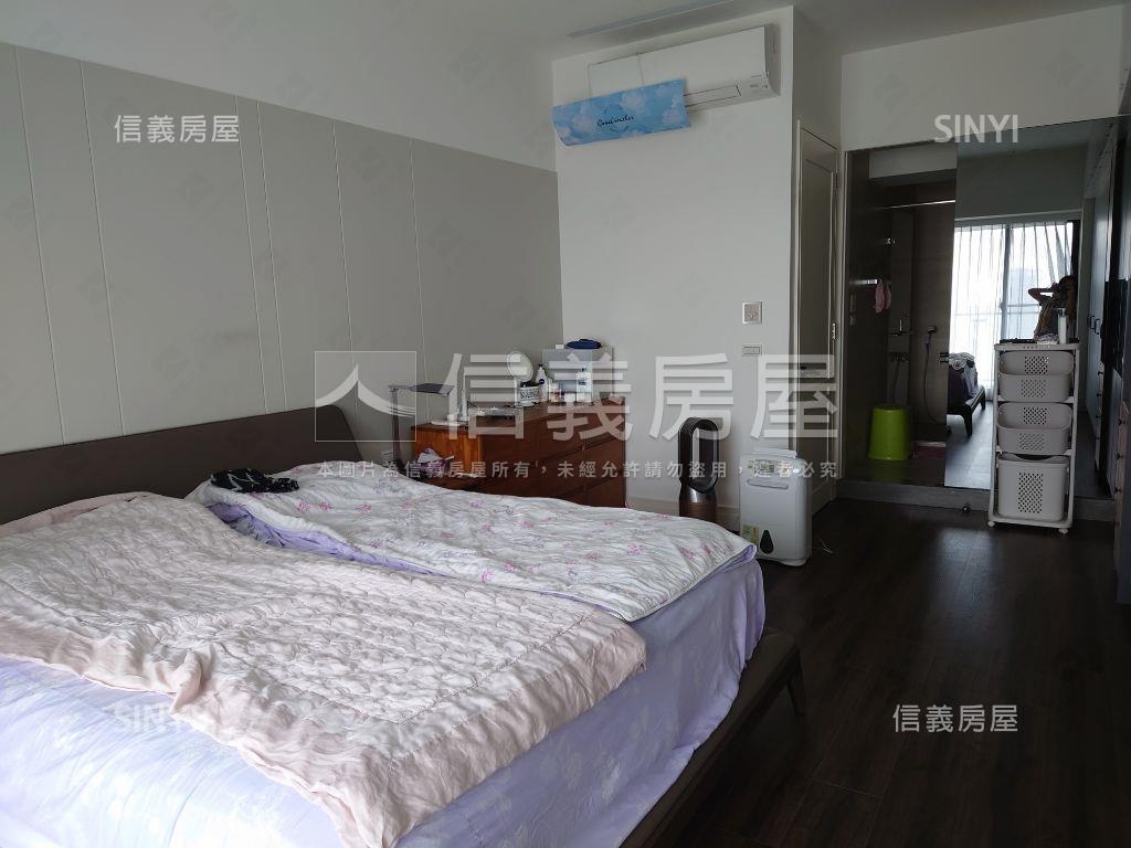 由鉅大謙高樓層雙平面車位房屋室內格局與周邊環境