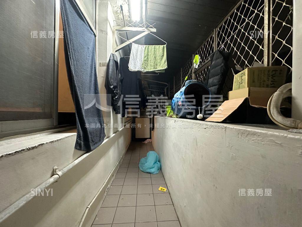 木新路低總價首購公寓房屋室內格局與周邊環境