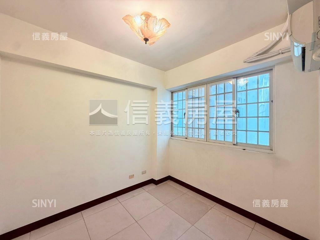 國泰商圈稀有透天店房屋室內格局與周邊環境